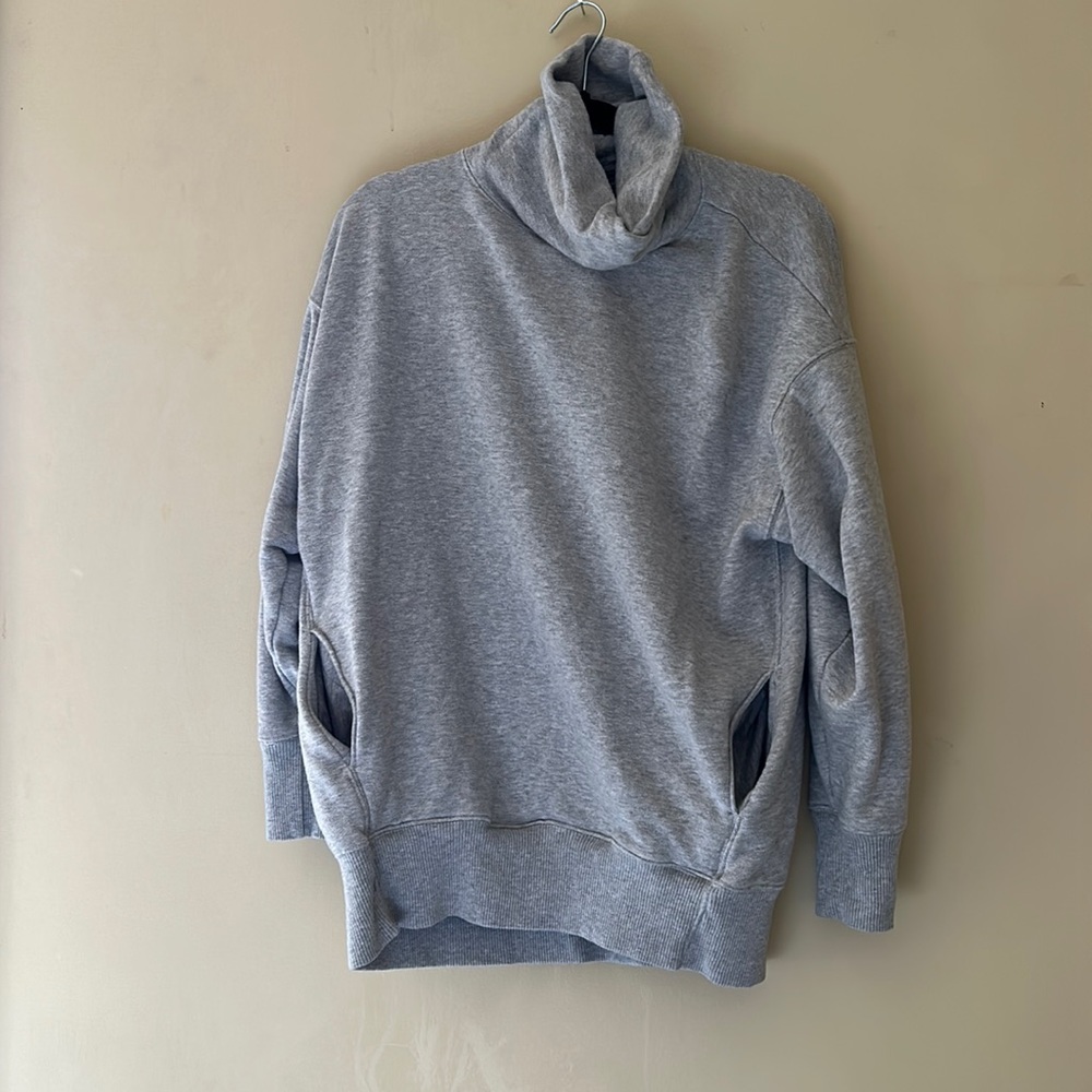 AERIE oversized sweatshirt with pockets